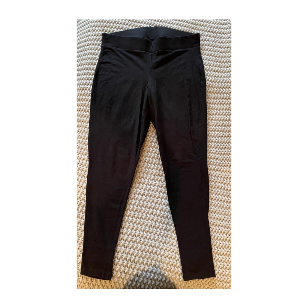 Torrid black leggings size 1, EUC